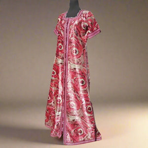 Descriptive image text